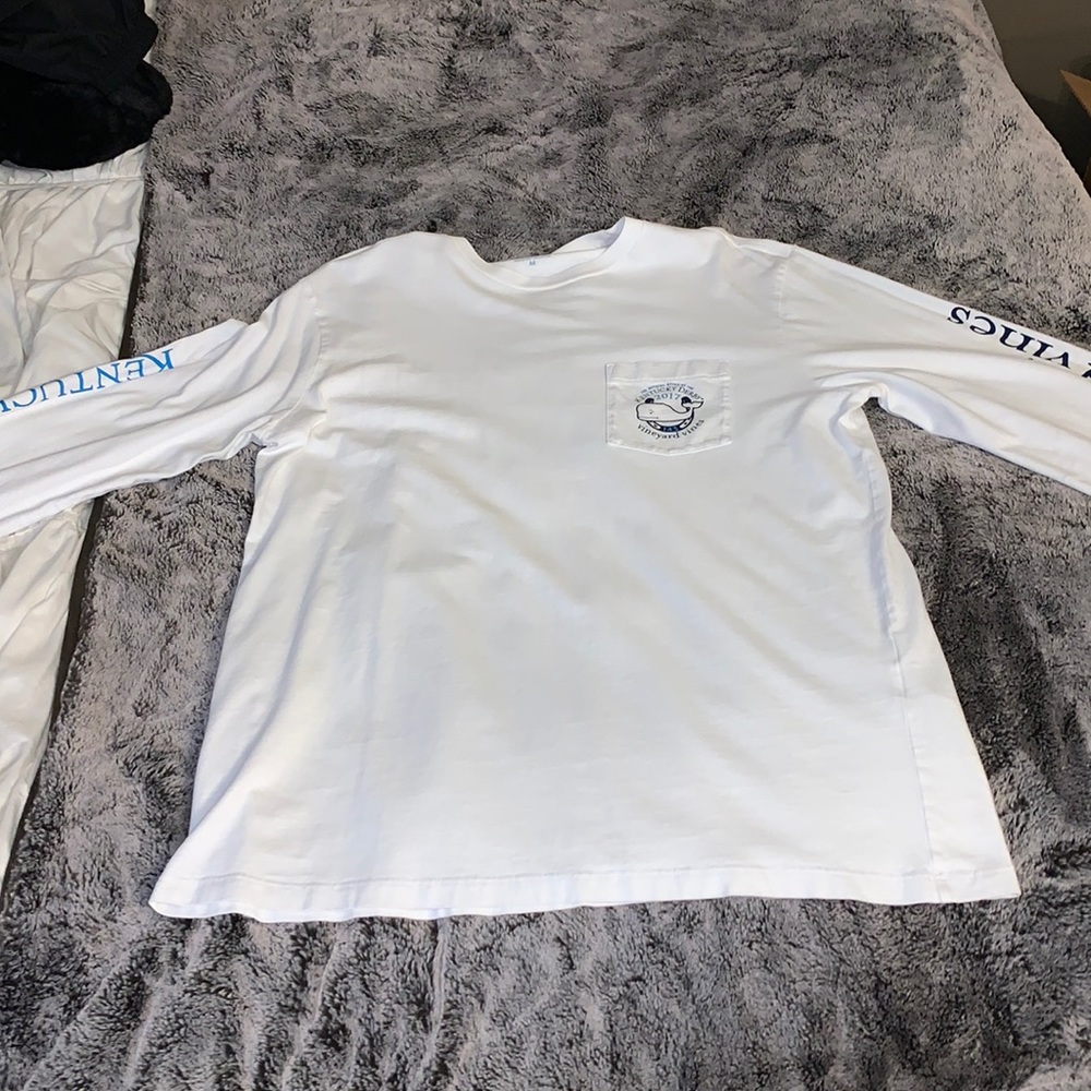 Medium 100% Cotton Vineyard Vines Long sleeve Tee